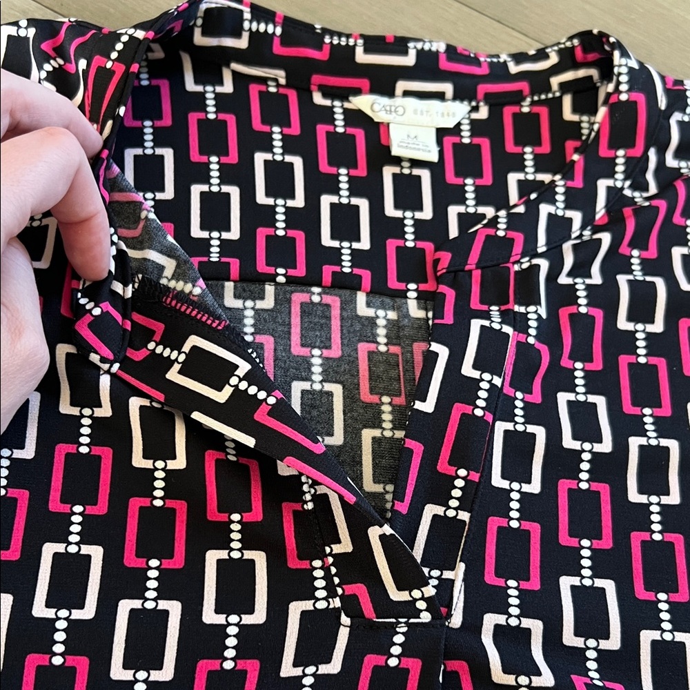 Black/Red & Green/Black Geometric Patterned Blouse BUNDLE SET - Picture 8 of 13